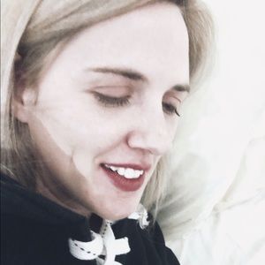 Meet your Posher, Dana